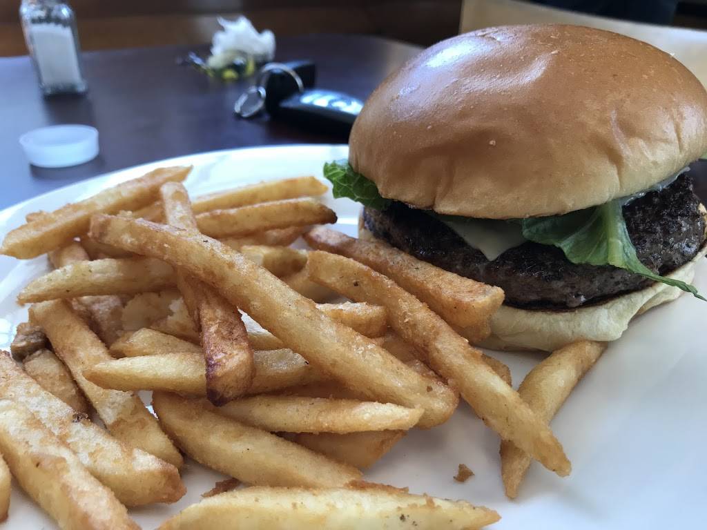 Hillside Grille | restaurant | 73 W Main St, Northborough, MA 01532, USA | 5083516060 OR +1 508-351-6060