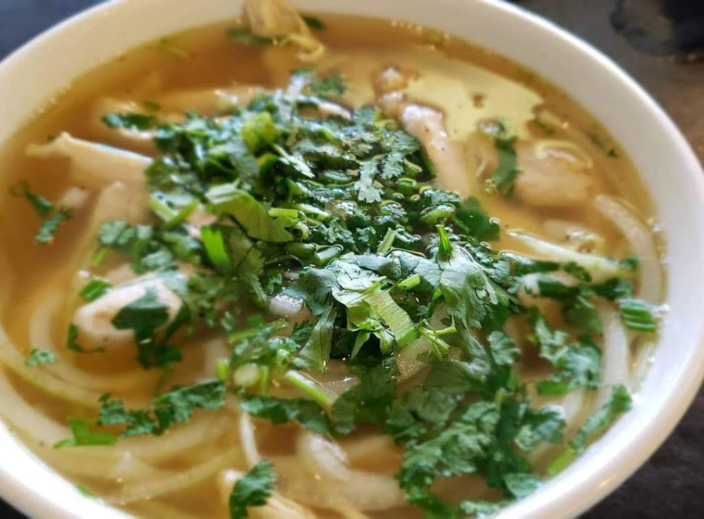 LC Pho Restaurant | restaurant | 2739 W Lawrence Ave, Chicago, IL 60625, USA | 8722087606 OR +1 872-208-7606