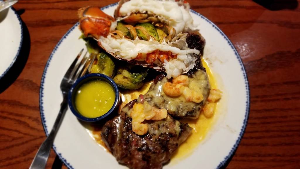 Red Lobster | restaurant | 2220 Nesconset Hwy, Stony Brook, NY 11790, USA | 6316899060 OR +1 631-689-9060