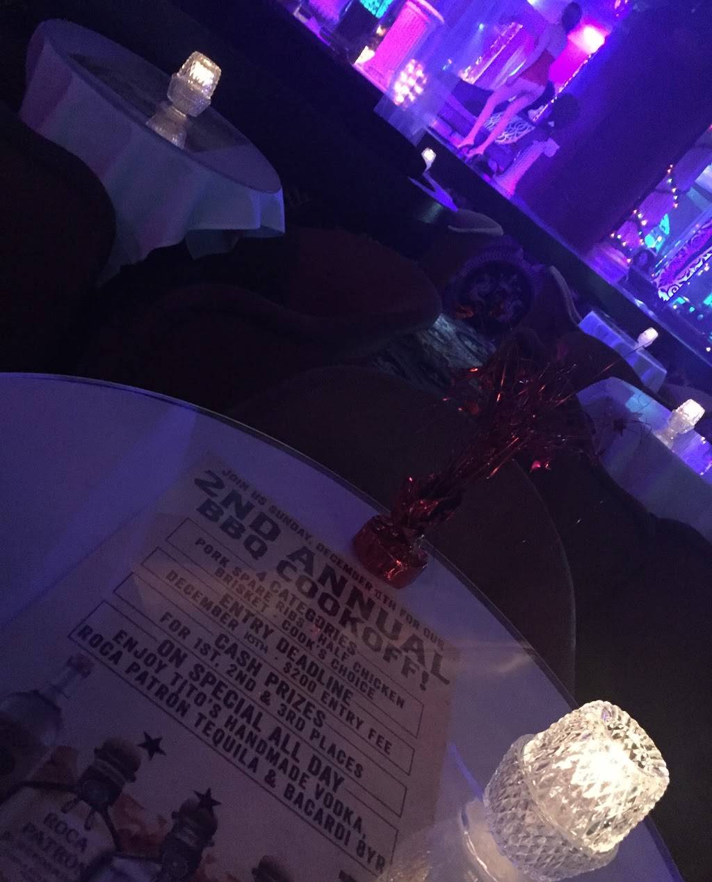 The Palace Mens Club | restaurant | 2482 NE Interstate 410 Loop, San Antonio, TX 78217, USA | 2105996011 OR +1 210-599-6011