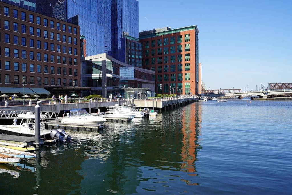 Smith & Wollensky | restaurant | Atlantic Wharf, 294 Congress St, Boston, MA 02110, USA | 6177782200 OR +1 617-778-2200