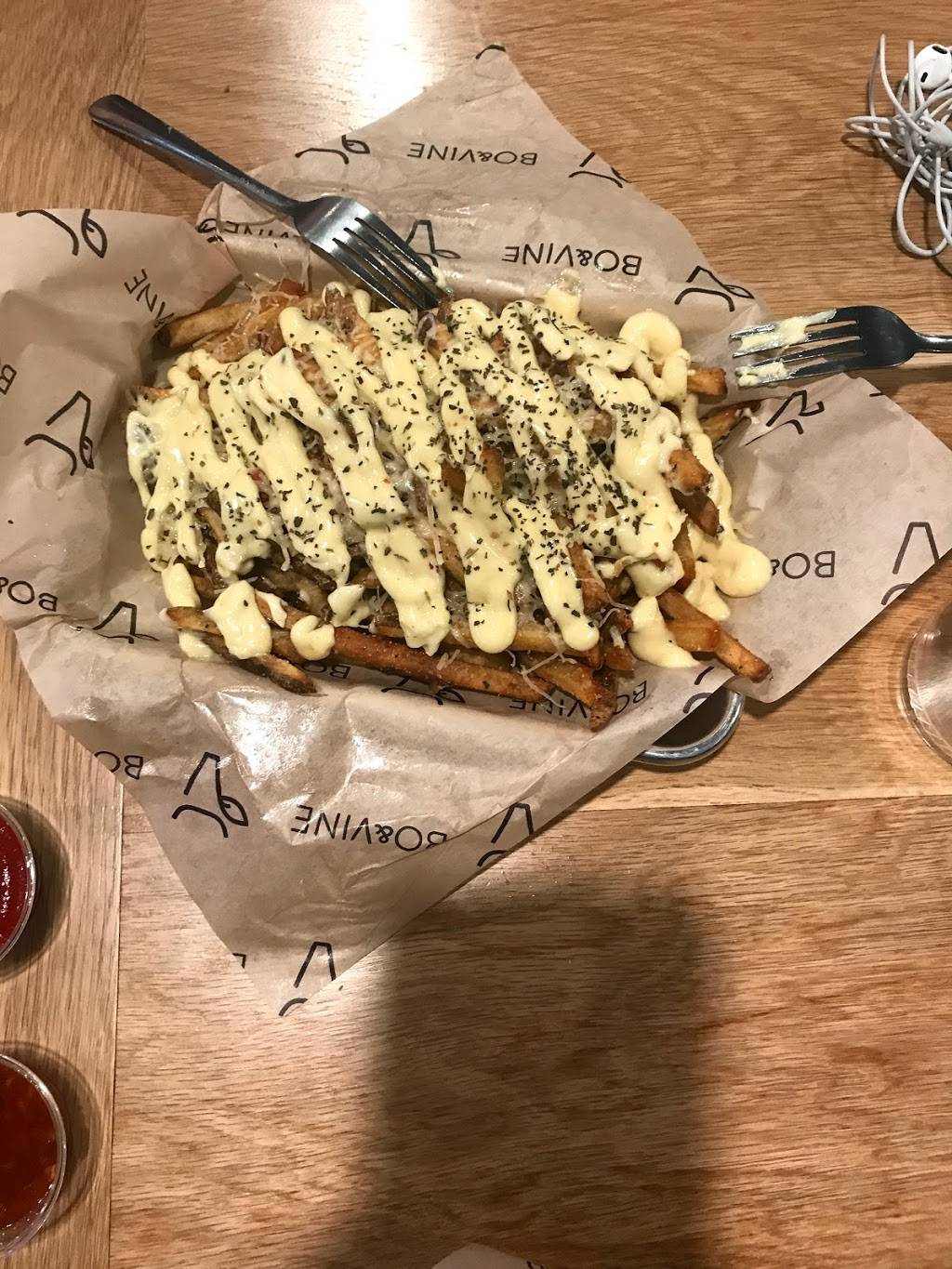 Bo & Vine Burger Bar | restaurant | 110 NW 3rd St, Corvallis, OR 97330, USA | 5415029307 OR +1 541-502-9307