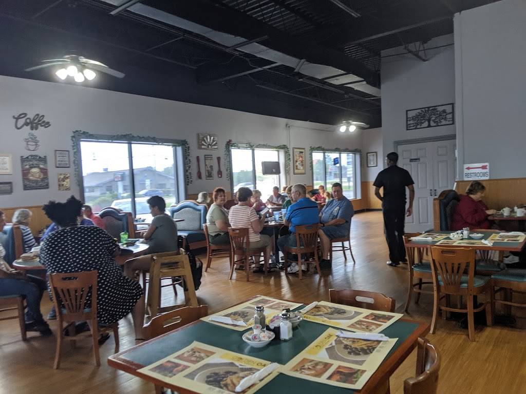 Golden Oak Pancake House | restaurant | 4519 N Illinois St, Swansea, IL 62226, USA | 6184164633 OR +1 618-416-4633