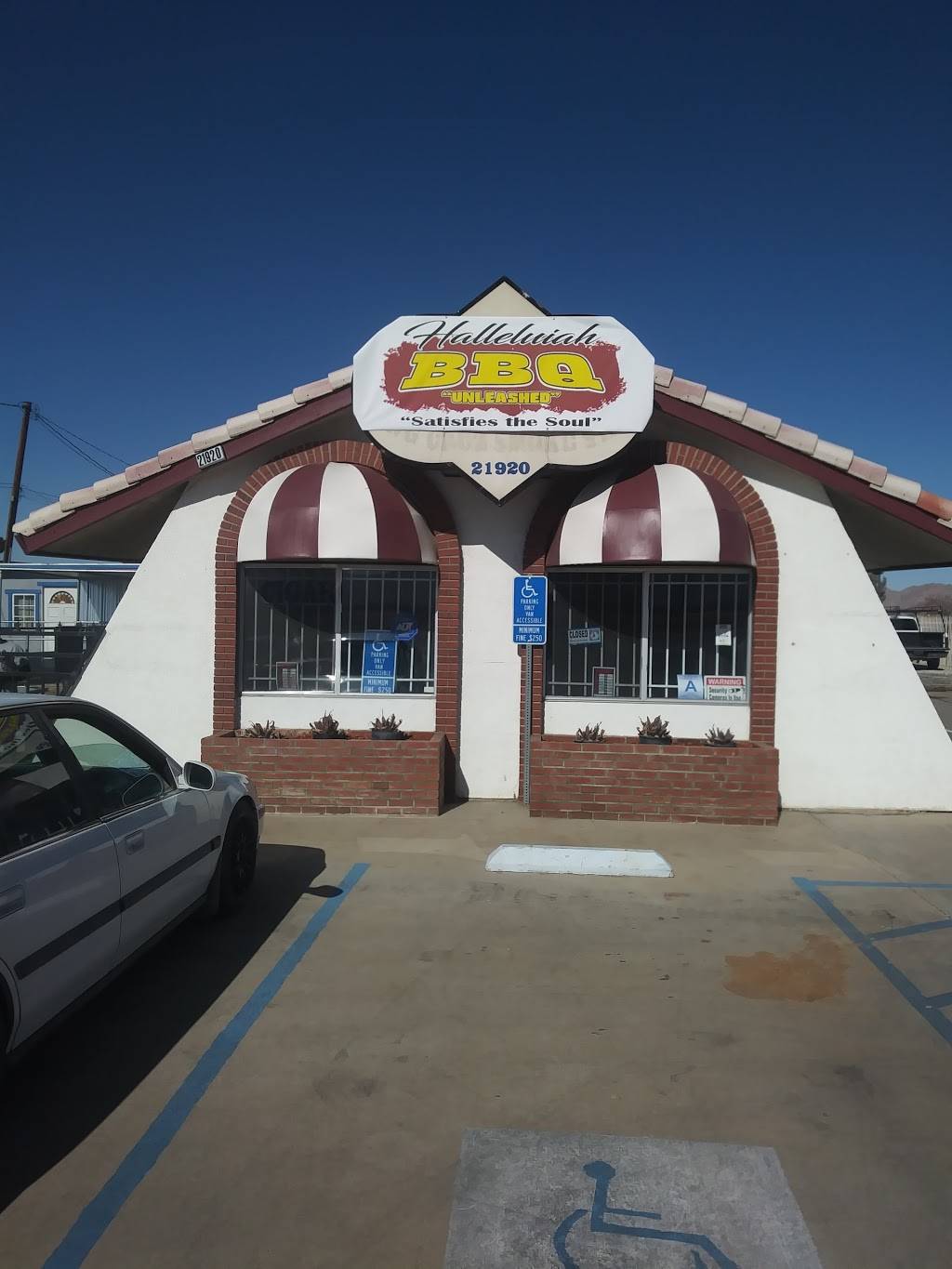 Halleluiah BBQ | restaurant | 21920 Bear Valley Rd, Apple Valley, CA 92308, USA | 7609469353 OR +1 760-946-9353