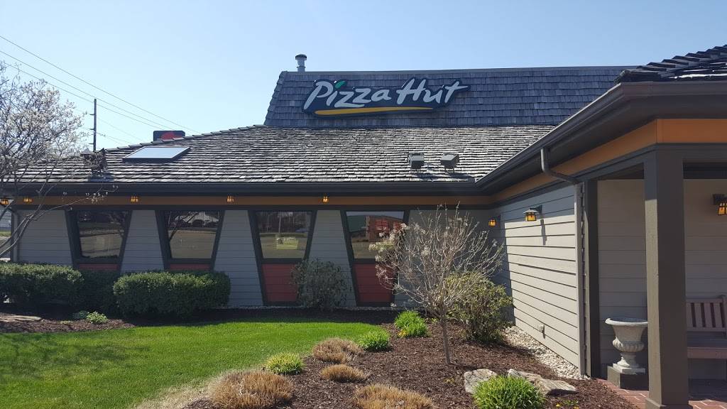 Pizza Hut | restaurant | 3322 E Market St, Logansport, IN 46947, USA | 5747223226 OR +1 574-722-3226