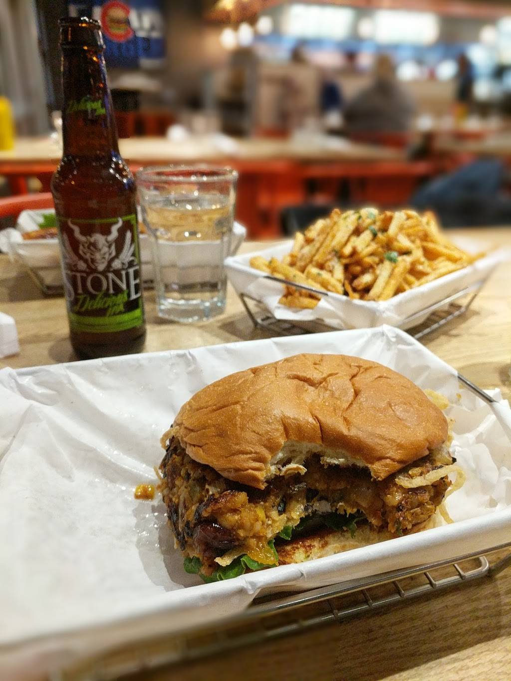 Park Burger - Hilltop | restaurant | 211 S Holly St, Denver, CO 80246, USA | 3039420145 OR +1 303-942-0145