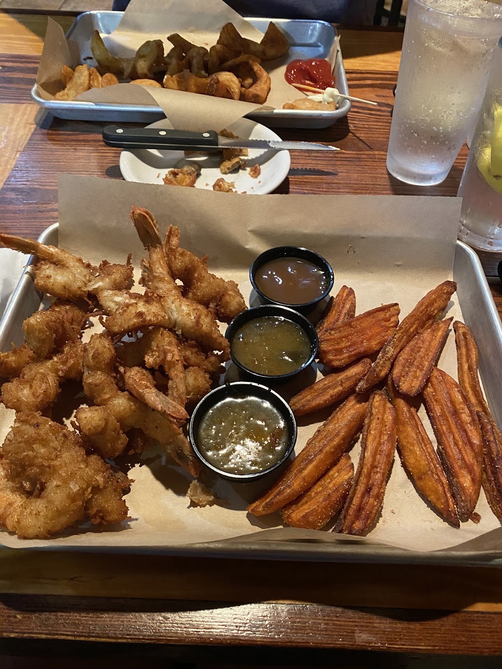 Augustas Sports Grill | restaurant | 609 Graham St SW, Cullman, AL 35055, USA | 2567759445 OR +1 256-775-9445