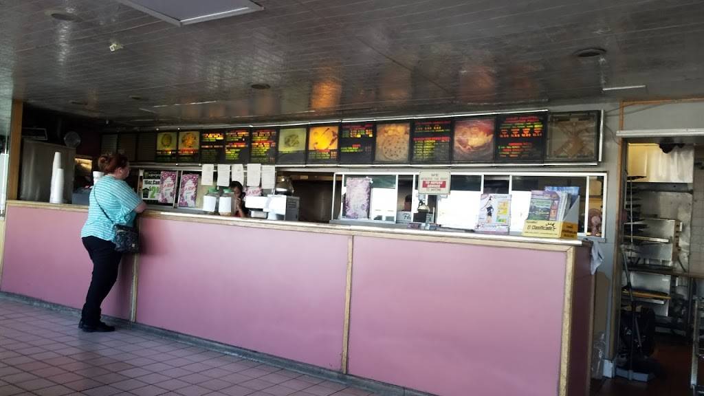 Pizza Chalet | restaurant | 202 W 4th St, Perris, CA 92570, USA | 9519405000 OR +1 951-940-5000