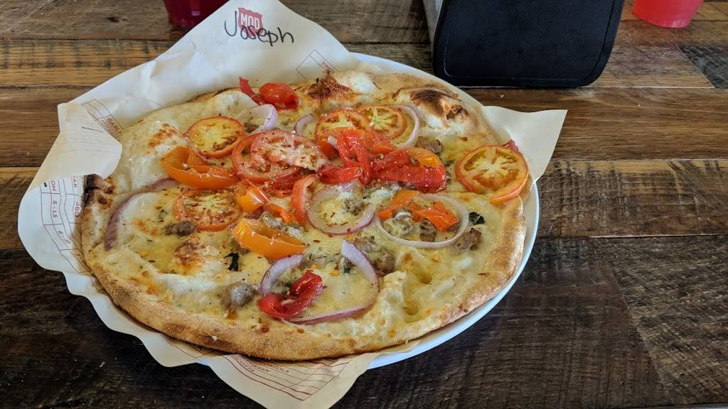 MOD Pizza | restaurant | 13941 Promenade Commons St, Gainesville, VA 20155, USA | 5712222088 OR +1 571-222-2088