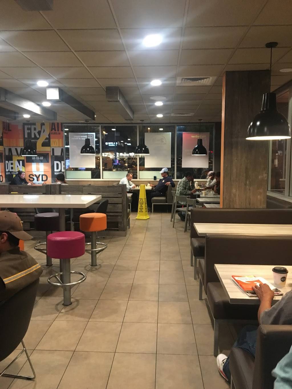 McDonalds | cafe | 11240 Glenoaks Blvd, Pacoima, CA 91331, USA | 8188348636 OR +1 818-834-8636