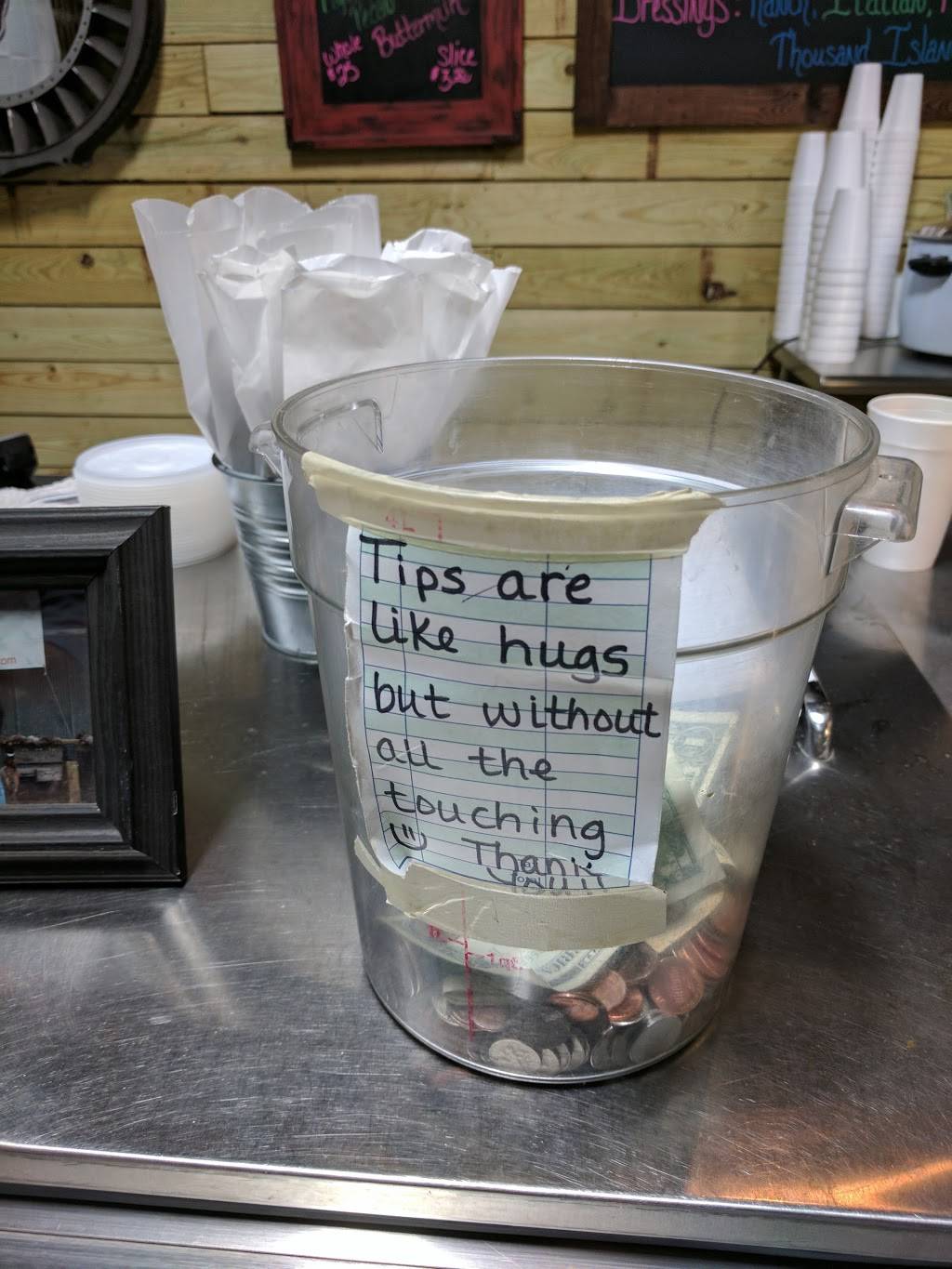 Lercys Diner West | restaurant | 1419 N Main St, Baytown, TX 77520, USA | 2815766975 OR +1 281-576-6975