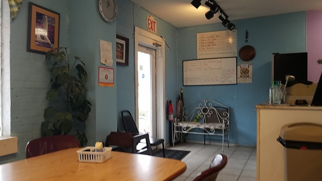 Johns Gyros | restaurant | 121 W Orange Ave, Foley, AL 36535, USA | 2519702268 OR +1 251-970-2268