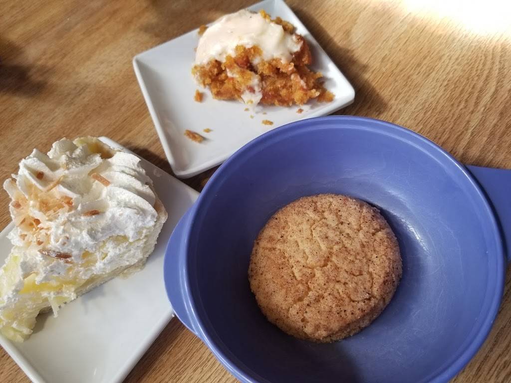 HomeTown Buffet | restaurant | 704 Southland Mall, Hayward, CA 94545, USA | 5107821200 OR +1 510-782-1200