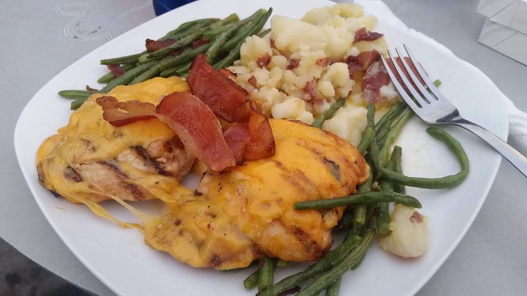 Mangos Bar & Grill | restaurant | 16430 Booker T Washington Hwy, Moneta, VA 24121, USA | 5407211632 OR +1 540-721-1632