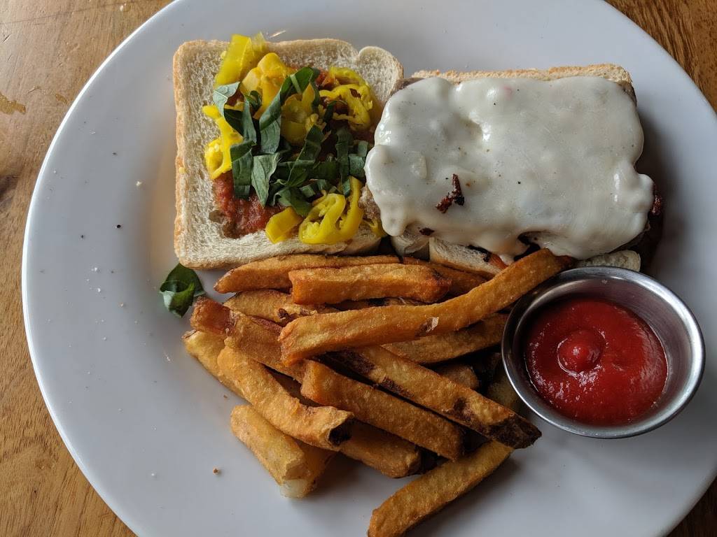 Kalona Brewing Company | restaurant | 405 B Ave, Kalona, IA 52247, USA | 3196563335 OR +1 319-656-3335