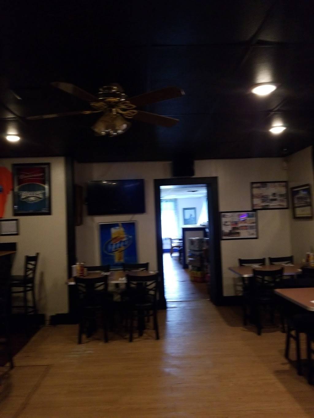 Fireside - Beach Grill Plus | restaurant | 70 Pennsylvania Ave, Earleville, MD 21919, USA | 4102759173 OR +1 410-275-9173