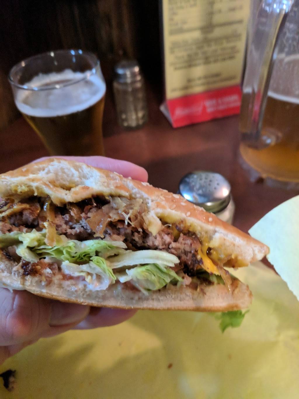 Stanichs | restaurant | 4915 NE Fremont St, Portland, OR 97213, USA | 5032812322 OR +1 503-281-2322