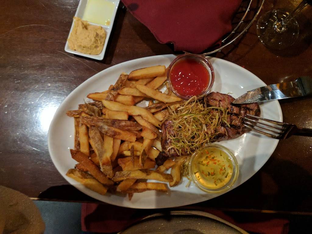 Sofia Italian Steakhouse | restaurant | 1430 VFW Pkwy, West Roxbury, MA 02132, USA | 6174692600 OR +1 617-469-2600