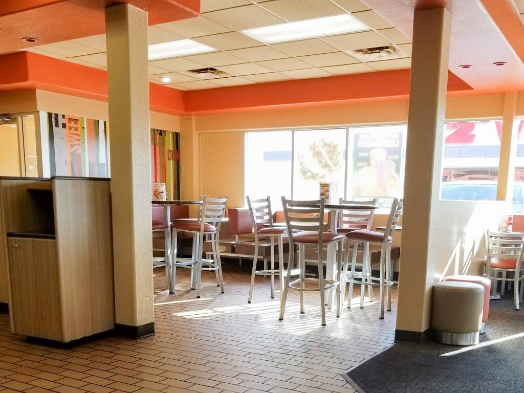 Taco Johns | restaurant | 4401 1st Ave SE, Cedar Rapids, IA 52402, USA | 3193936101 OR +1 319-393-6101