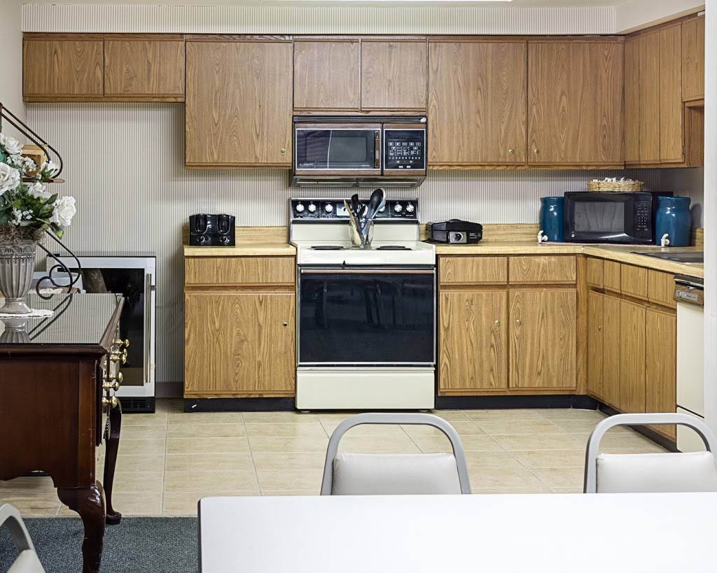 Comfort Inn Petersburg - Fort Lee | restaurant | 12001 S Crater Rd, Petersburg, VA 23805, USA | 8043184836 OR +1 804-318-4836