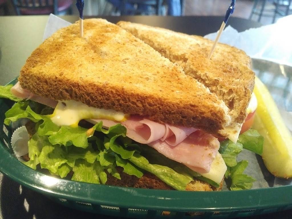 ODonoghues Pub | restaurant | 103 Pleasant St, Brunswick, ME 04011, USA | 2078448371 OR +1 207-844-8371