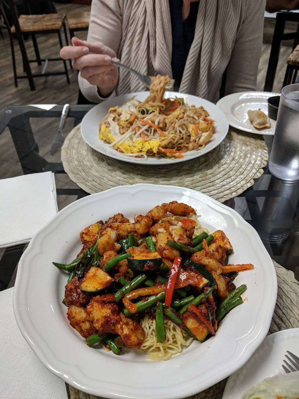 Grub Asian Fusion Cuisine | restaurant | 724 W Nyack Rd Suite #3, West Nyack, NY 10994, USA | 8455353580 OR +1 845-535-3580