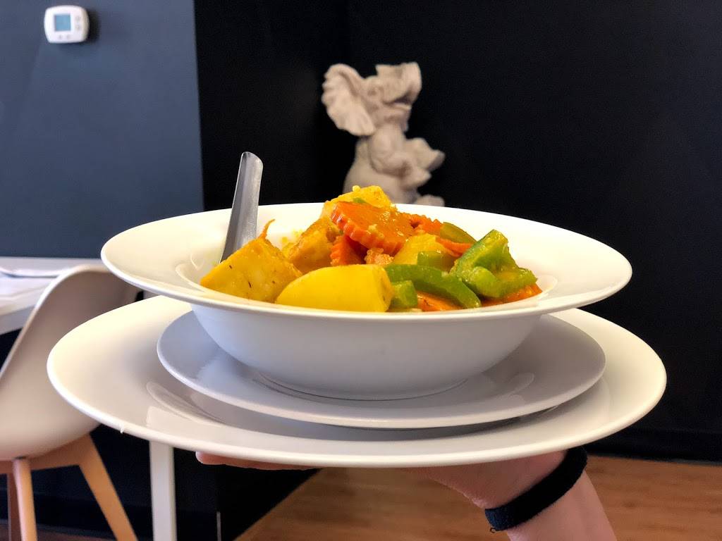 Samsara Southeast Asian Cuisine | restaurant | 4025 Chums Village Dr, Traverse City, MI 49685, USA | 2314866155 OR +1 231-486-6155