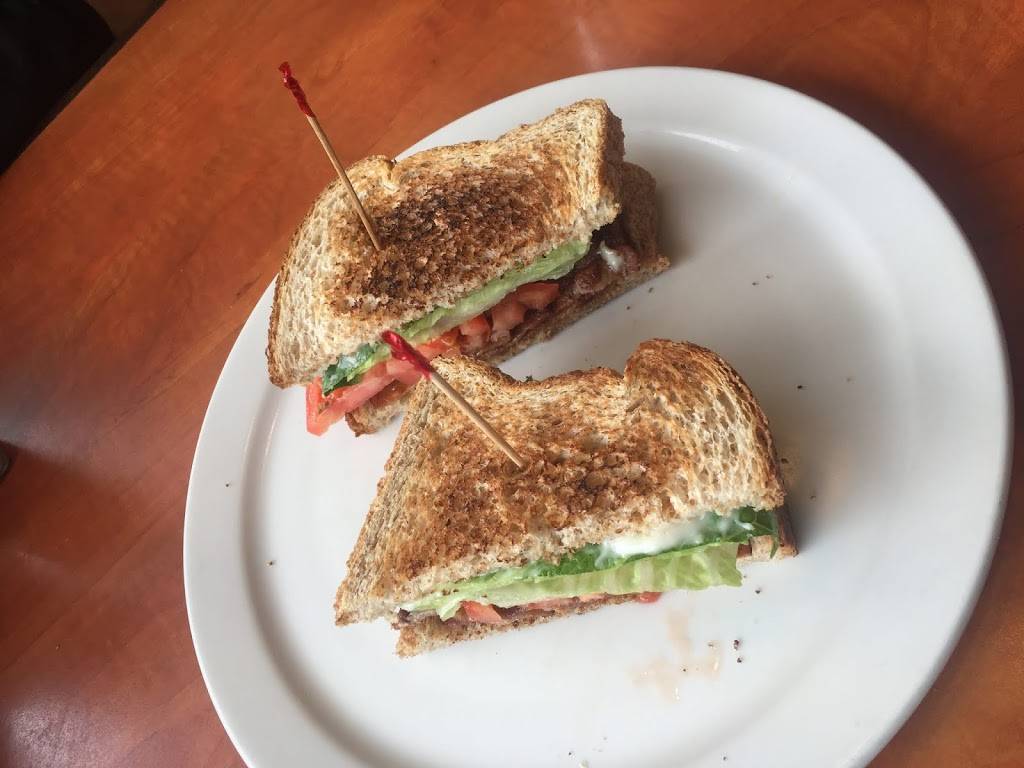 Be My Guest Family Restaurant | restaurant | 16 Doxsee Ave N, Campbellford, ON K0L 1L0, Canada | 7056534555 OR +1 705-653-4555