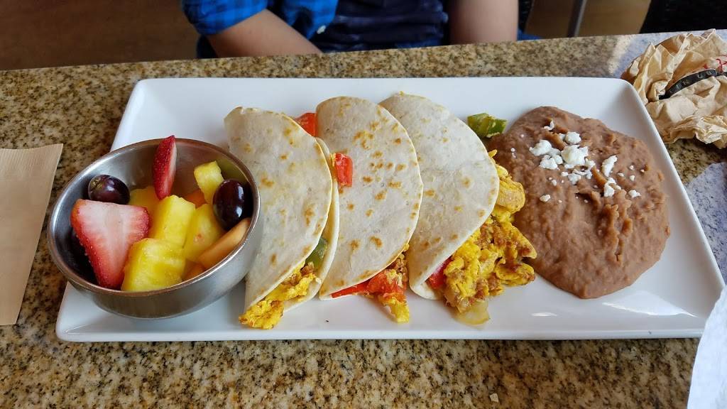 Gloria’s Latin Cuisine | restaurant | 1121 E Southlake Blvd, Southlake, TX 76092, USA | 8173050000 OR +1 817-305-0000