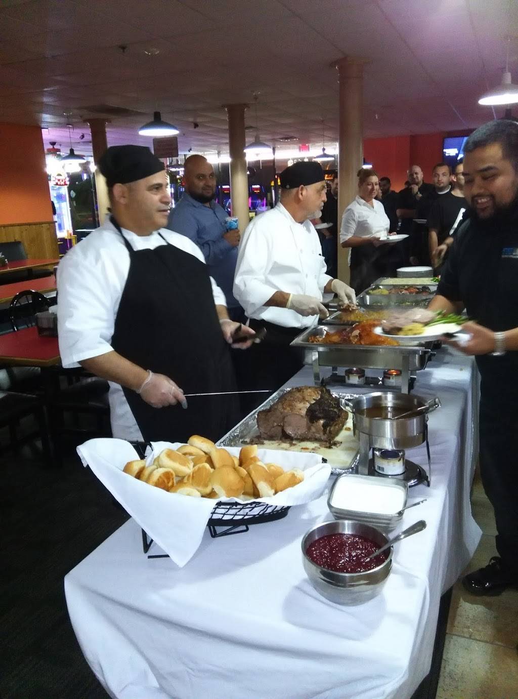 Big Z Family Restaurant | restaurant | 2418, 2428 Stearns St, Simi Valley, CA 93063, USA | 8055263000 OR +1 805-526-3000