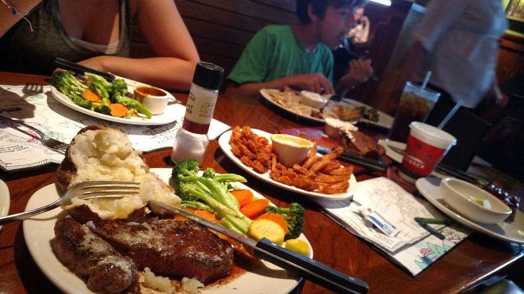 Outback Steakhouse | restaurant | 3401 N Granville Ave, Muncie, IN 47303, USA | 7652844329 OR +1 765-284-4329