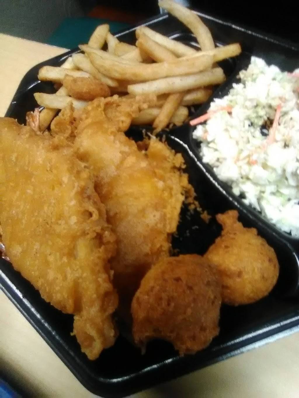 Long John Silvers | restaurant | 400 E Broadway, Louisville, KY 40202, USA | 5025891080 OR +1 502-589-1080