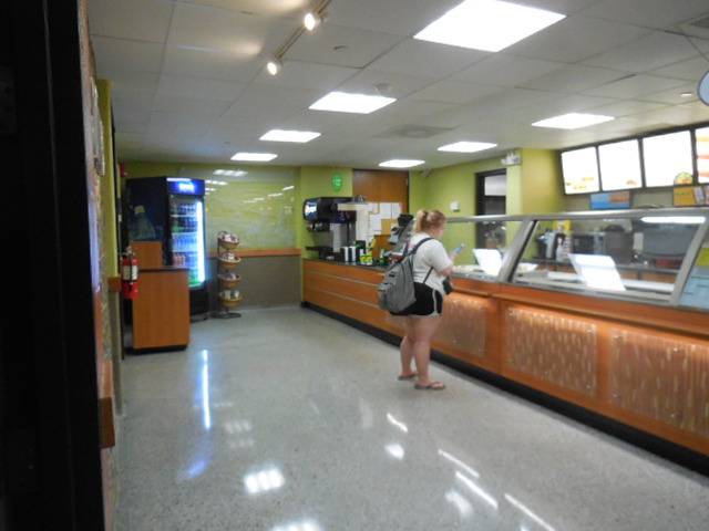 Subway | restaurant | 4200 Clermont College Drive Edith Peter Jones Bldg Rm 21, Univ. of Cincinnati, Batavia, OH 45103, USA | 5135580302 OR +1 513-558-0302