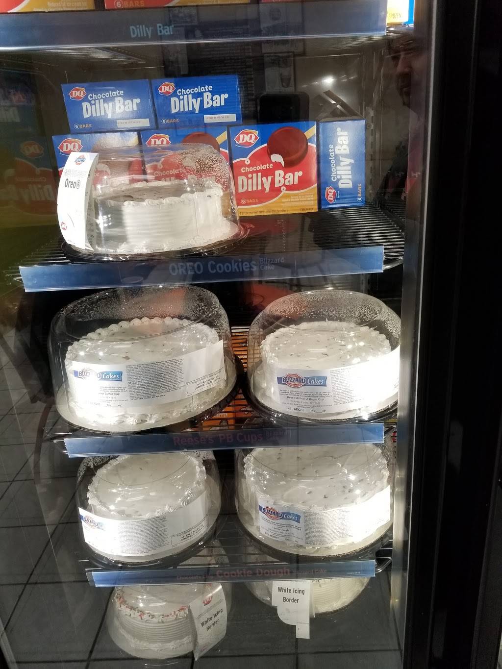 Dairy Queen | restaurant | 841 E Roosevelt Rd, Lombard, IL 60148, USA | 6302611390 OR +1 630-261-1390