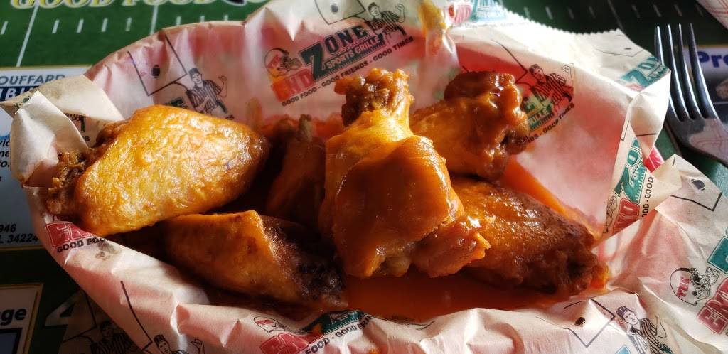 The End Zone Sports Grille | restaurant | 2440 S McCall Rd, Englewood, FL 34224, USA | 9414739663 OR +1 941-473-9663