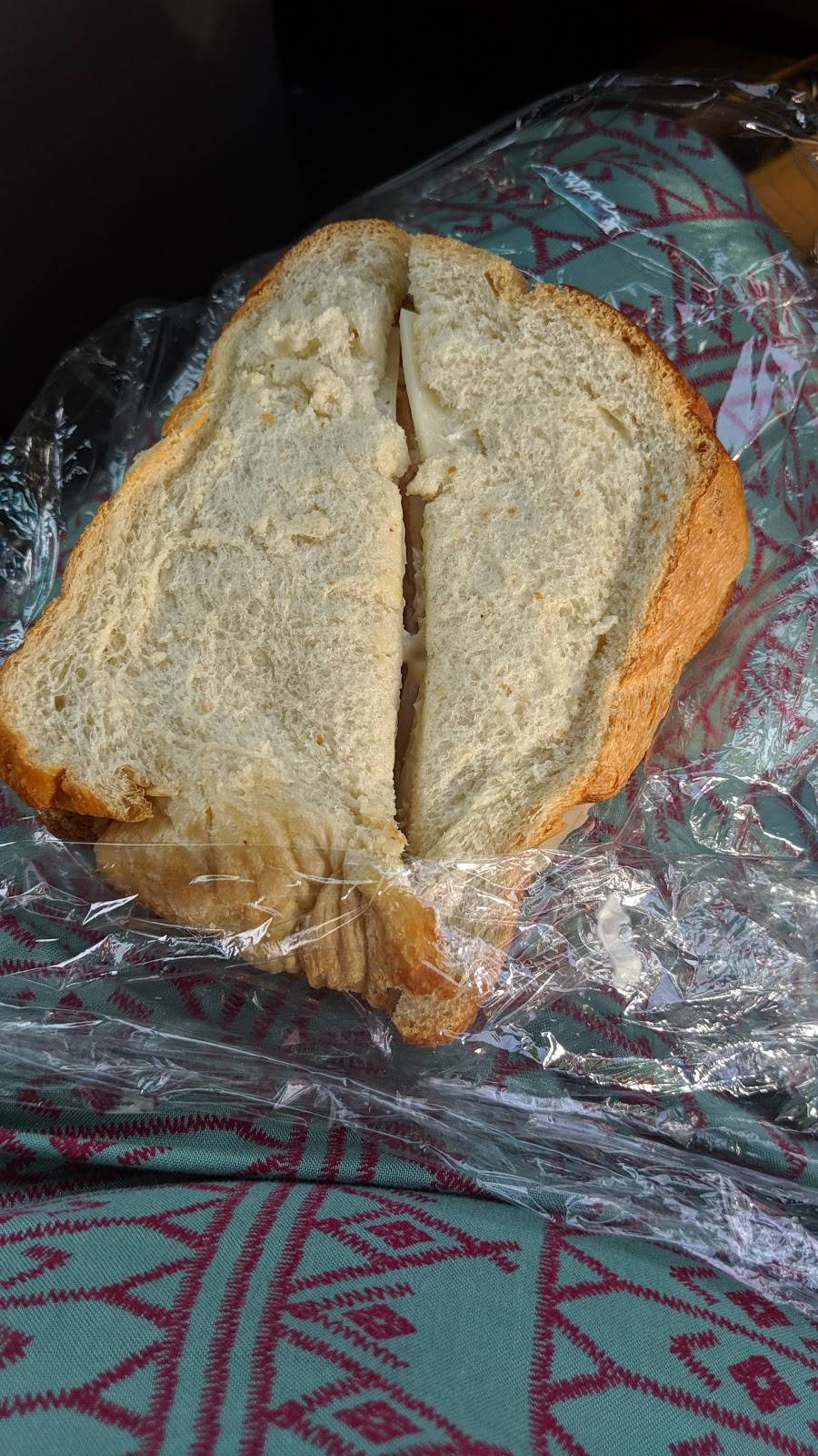 Gurneys Harbor Bottle Shop | restaurant | 215 E Main St, Harbor Springs, MI 49740, USA | 2315265472 OR +1 231-526-5472