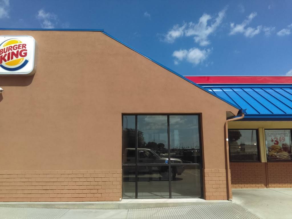 Burger King | restaurant | 11940 W Center Rd, Omaha, NE 68144, USA | 4023338868 OR +1 402-333-8868