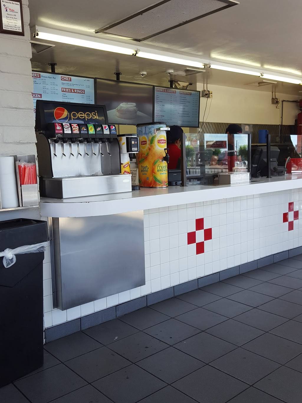 Blakes Lotaburger | restaurant | 9800 Central Ave SE, Albuquerque, NM 87123, USA | 5052920776 OR +1 505-292-0776