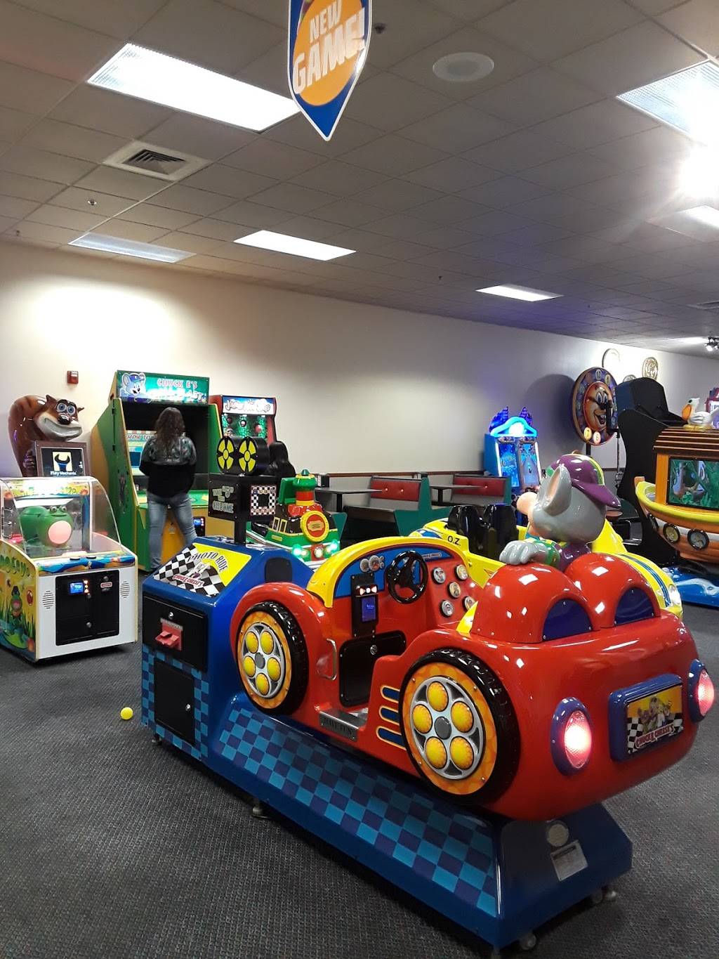 Chuck E. Cheeses | restaurant | 1611 W McGalliard Rd, Muncie, IN 47302, USA | 7652878740 OR +1 765-287-8740