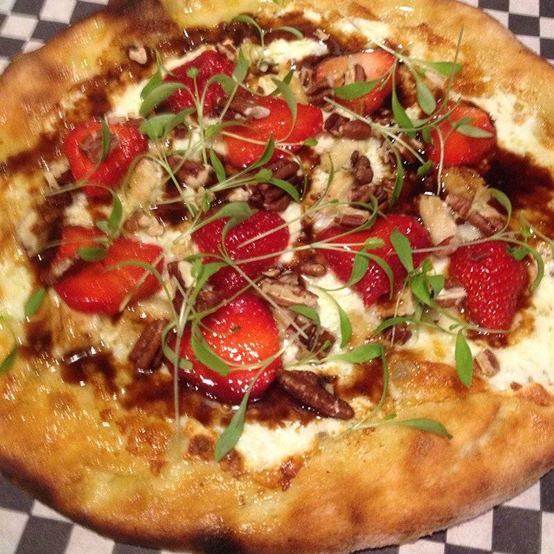 Broken Tree Pizza | restaurant | 124 W Wisconsin Ave #170, Neenah, WI 54956, USA | 9207202275 OR +1 920-720-2275