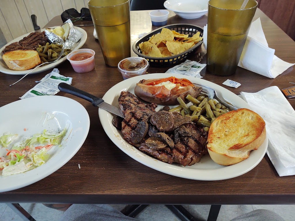 Arrey Cafe | restaurant | NM-187, Arrey, NM 87930, USA | 5752674436 OR +1 575-267-4436