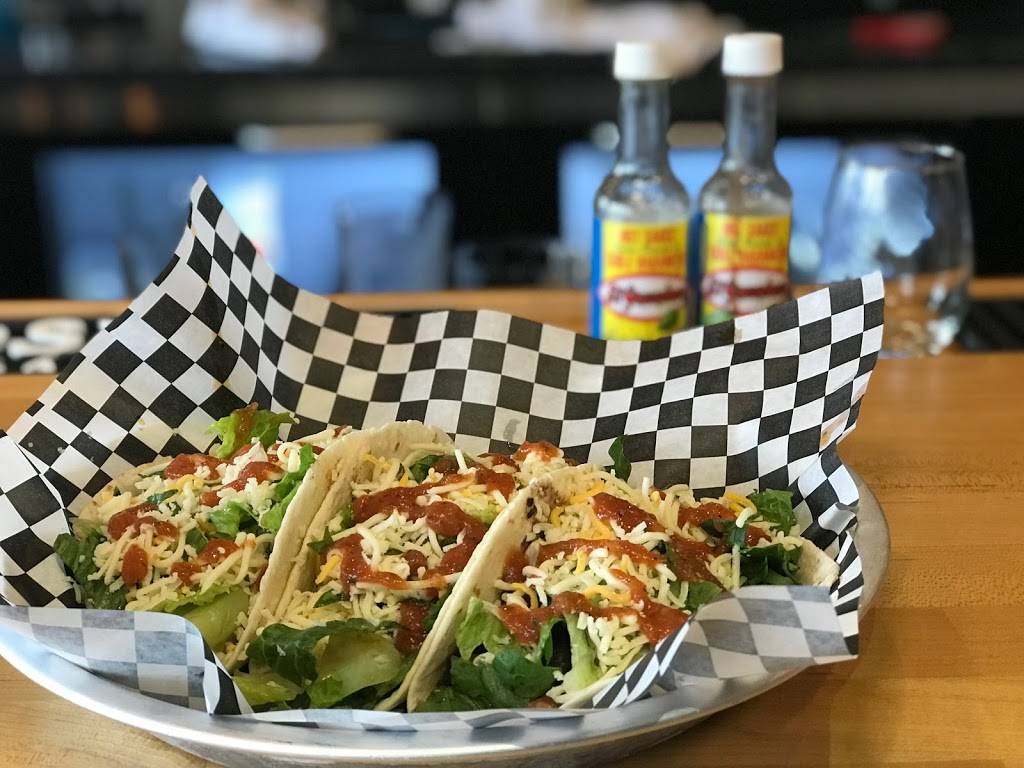 Howling Wolf Express | restaurant | 550 Turnpike St, North Andover, MA 01845, USA | 9782081701 OR +1 978-208-1701