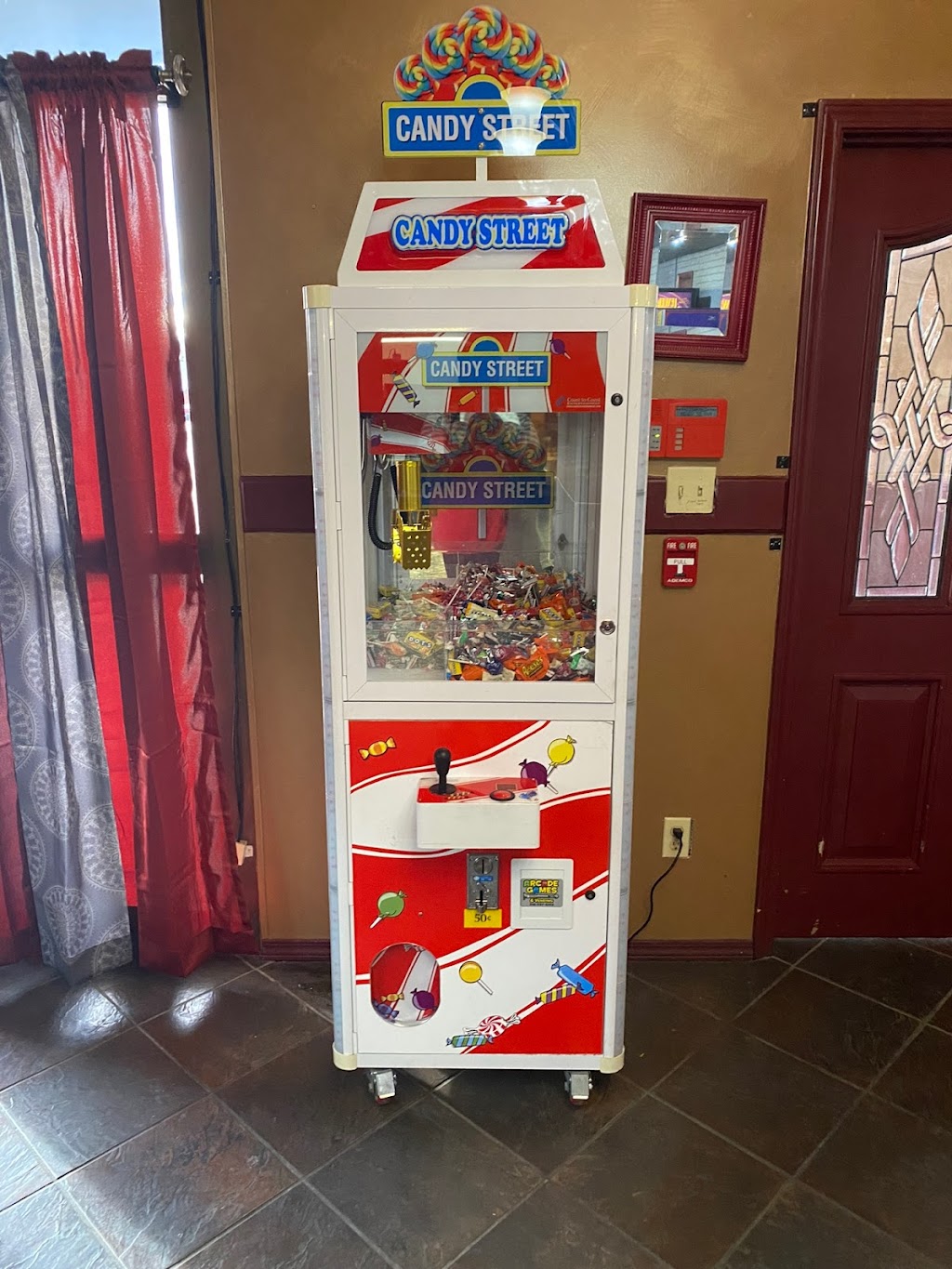 Gladiator Arcade & Pizzeria | restaurant | 1930 Oliver, Wichita, KS 67218, USA | 3163028714 OR +1 316-302-8714