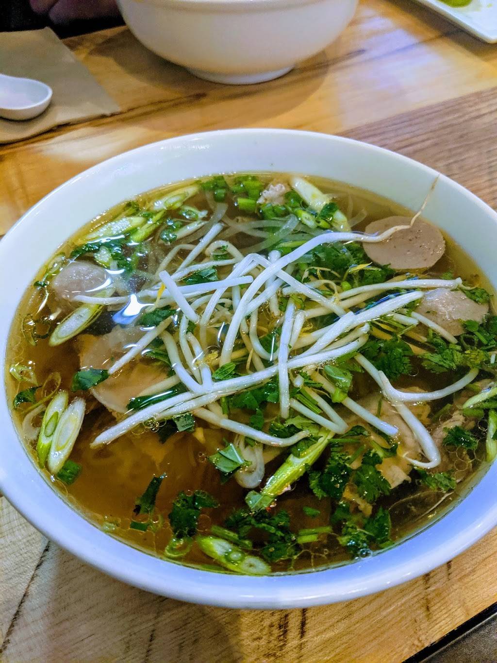 Bas Vietnamese Comfort Food | restaurant | 117 1st Ave NE Ste 104, Albany, OR 97321, USA | 5417917299 OR +1 541-791-7299