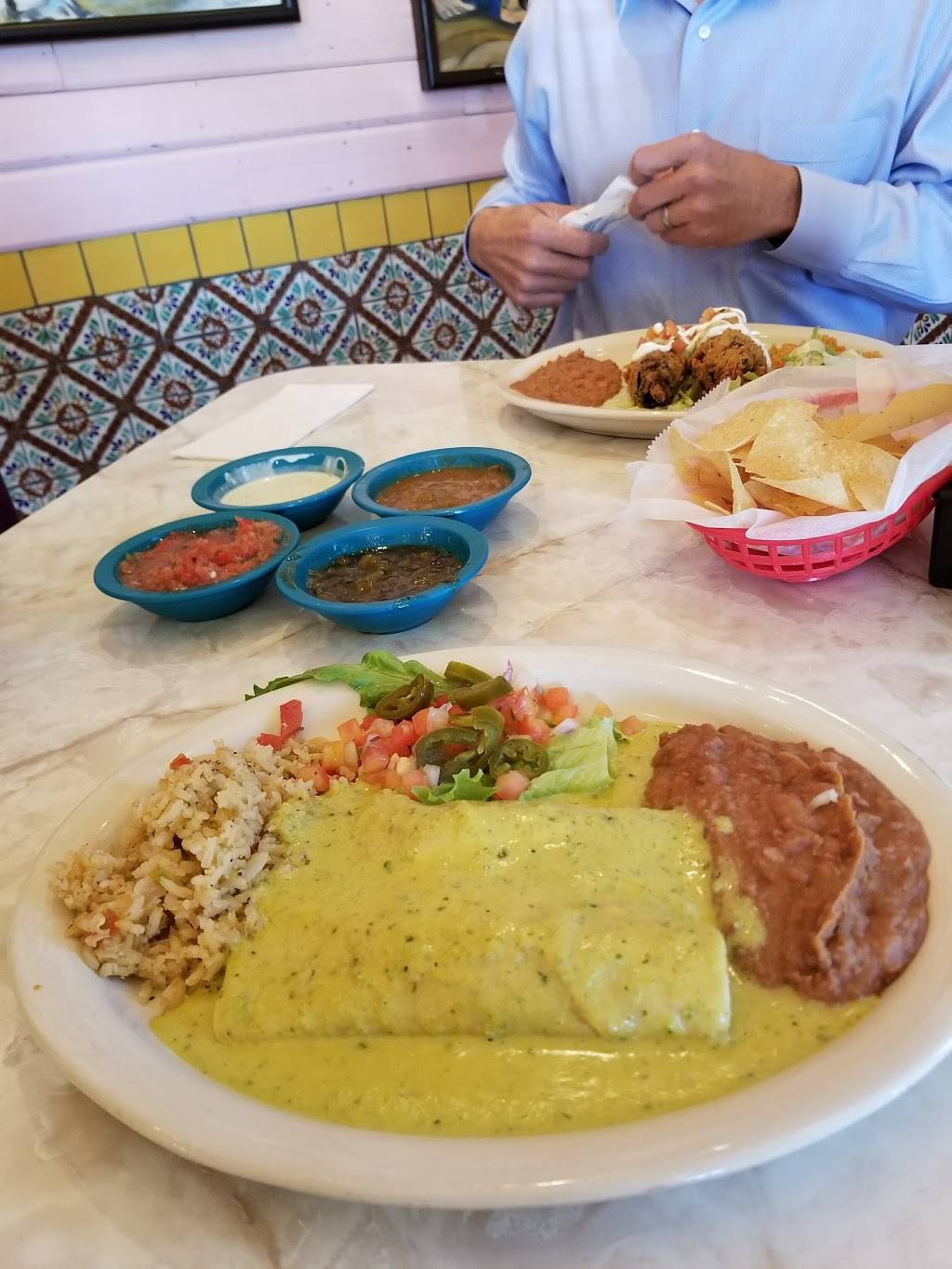 Chuys | restaurant | 15639 W, I-10, San Antonio, TX 78249, USA | 2105617747 OR +1 210-561-7747