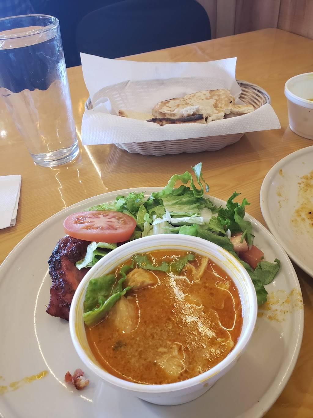 Silver Spoon Kabob Restaurant | restaurant | 18530 Woodfield Rd, Gaithersburg, MD 20879, USA | 3019906868 OR +1 301-990-6868