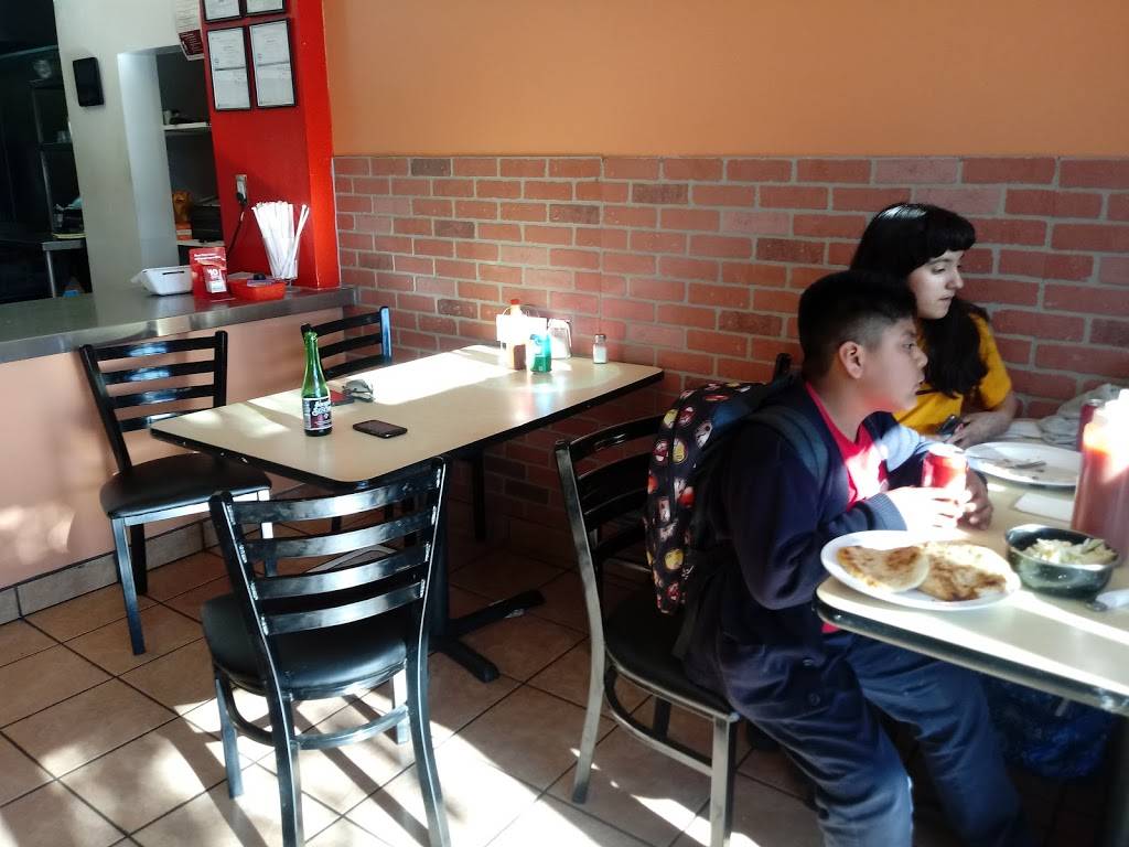 Pupusas Genesis #2 | restaurant | 1423 Pico Blvd, Los Angeles, CA 90015, USA | 2137441927 OR +1 213-744-1927