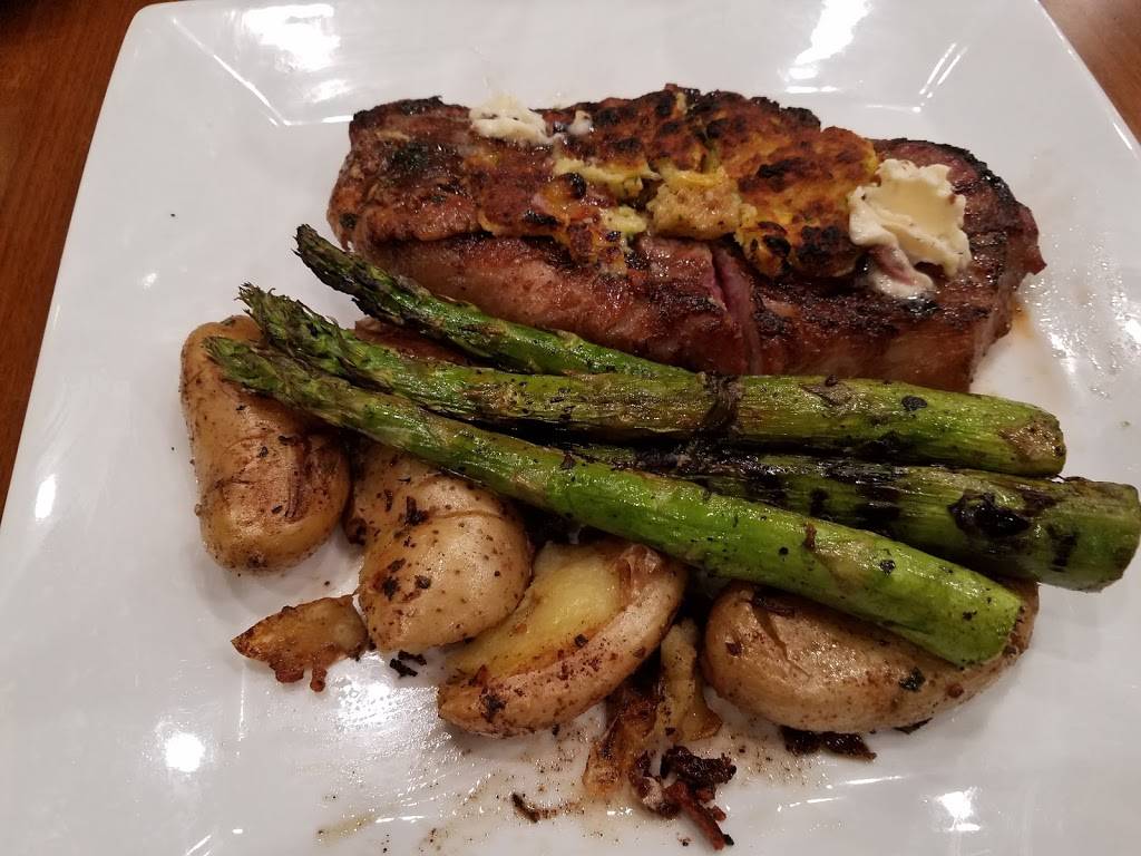 Combine, A Bass Street Restaurant | restaurant | 910 Bend Blvd Suite B, East Moline, IL 61244, USA | 3095245380 OR +1 309-524-5380