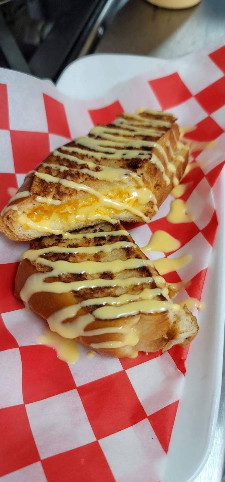 Sloppy Dogg | restaurant | 8036 Farm to Market 1960 Bypass Rd W, Humble, TX 77338, USA | 3463547779 OR +1 346-354-7779