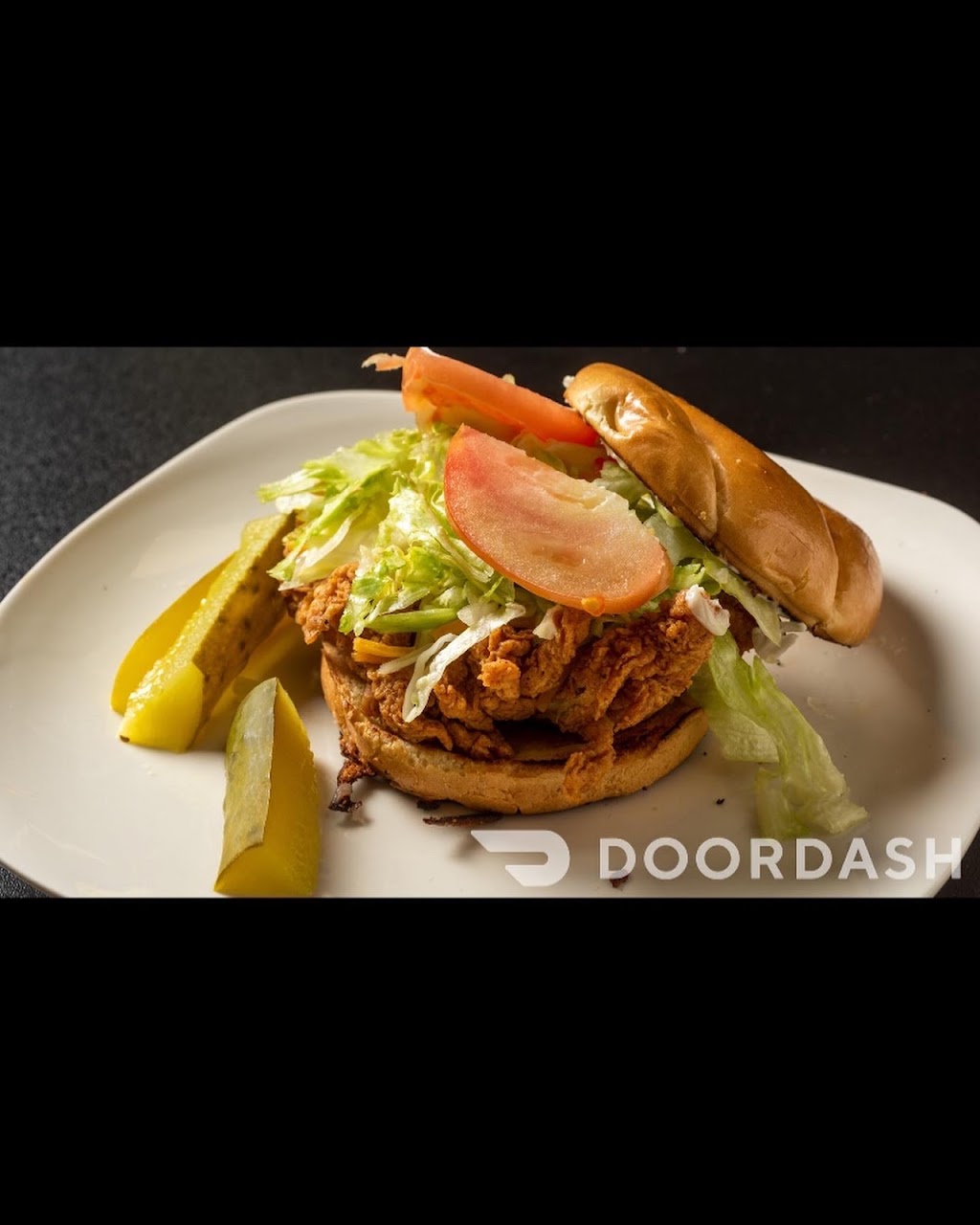 Elite Sports Cafe | restaurant | Kinloch St, Dearborn Heights, MI 48127, USA | 3137897959 OR +1 313-789-7959